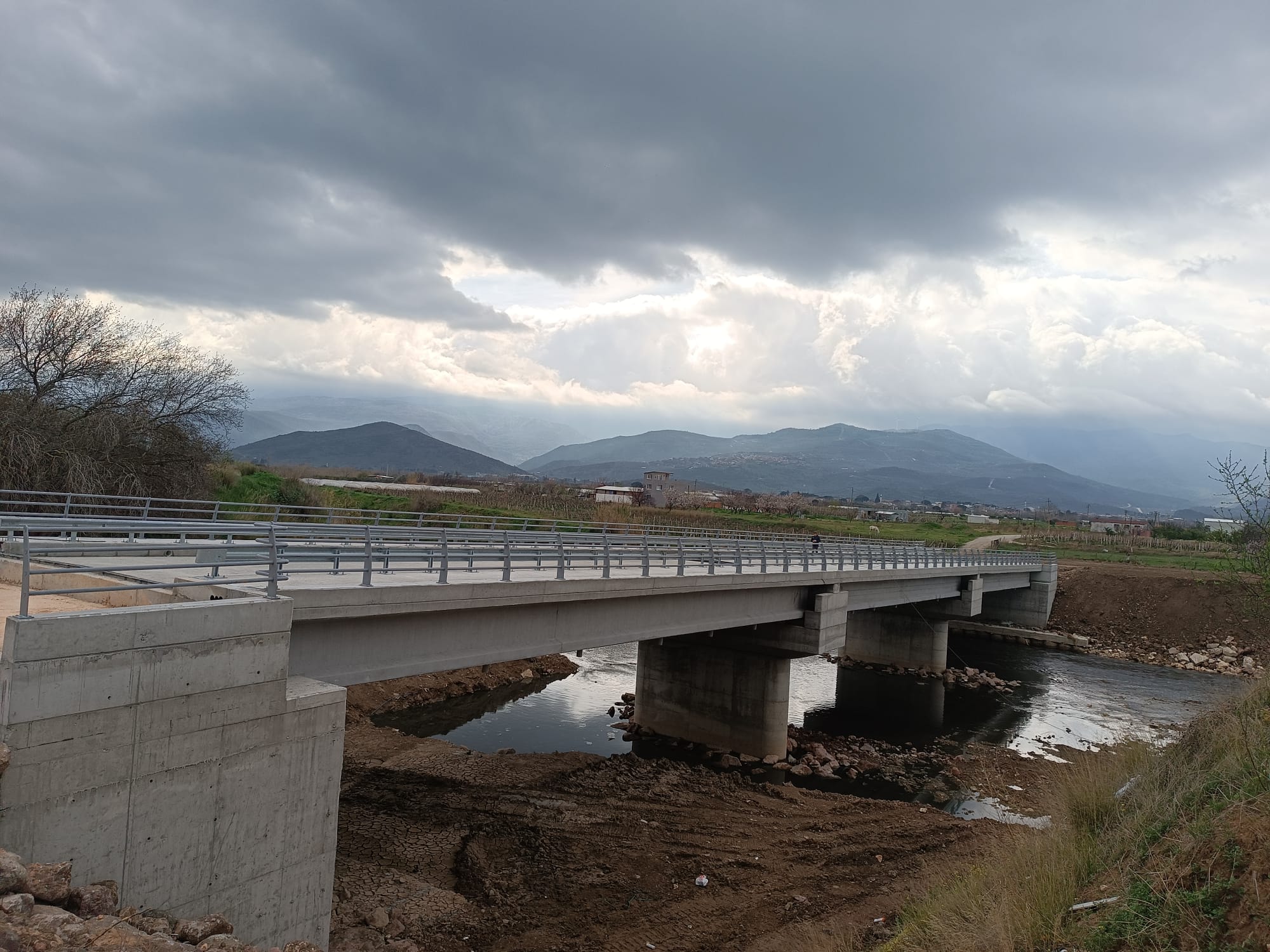 Köprü Kirişi